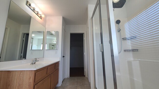 Building Photo - 3 Bedroom home in Southwest Las Vegas