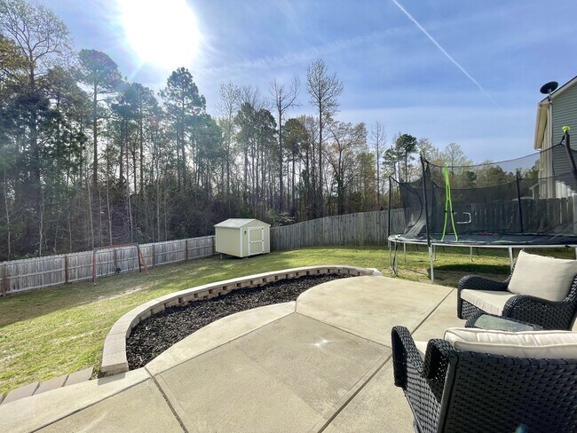 Building Photo - 126 Watchmen Ln