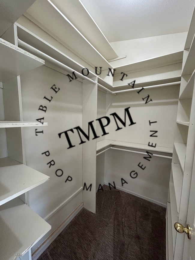 Building Photo - 111 Buck Run Dr