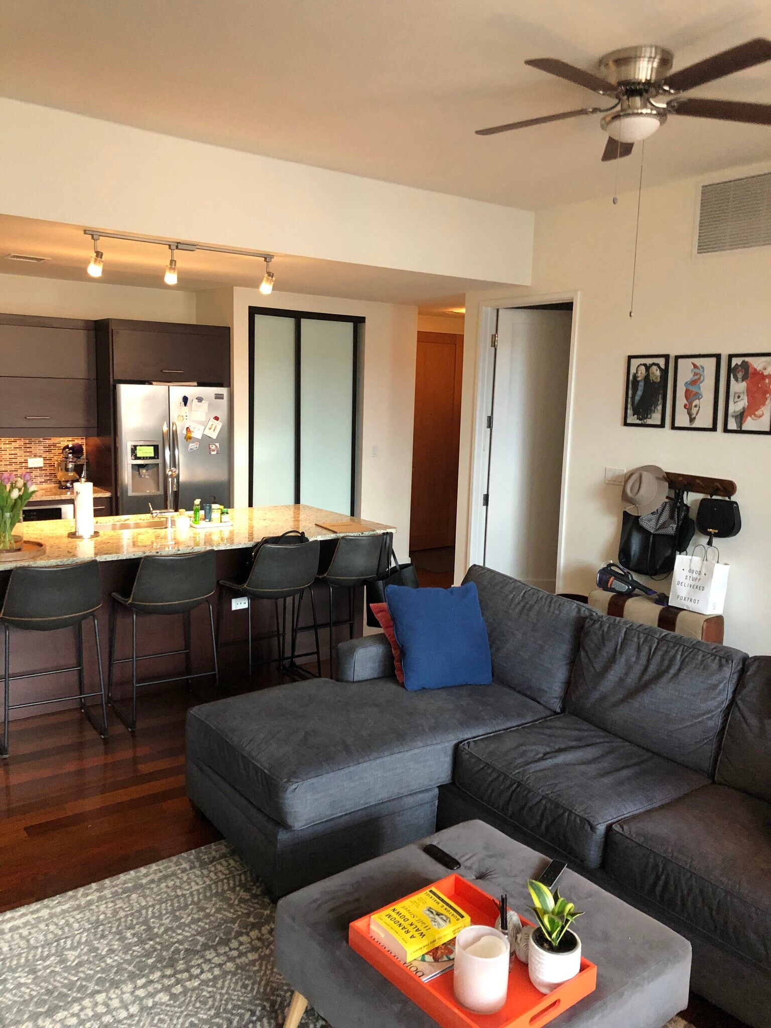 Building Photo - 1624 W Division St