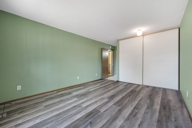 Building Photo - 950 Westbrooke Way