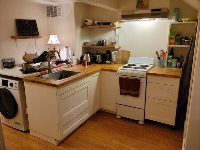 new kitchen - 2109 31st Ave S