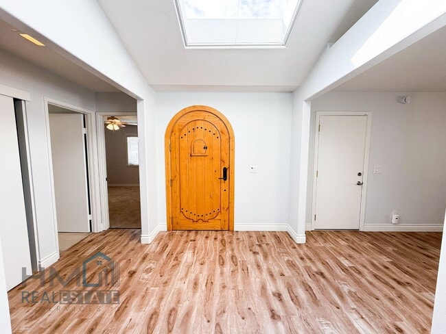 Building Photo - Homes Management - 3bd, 2ba SFH For Rent