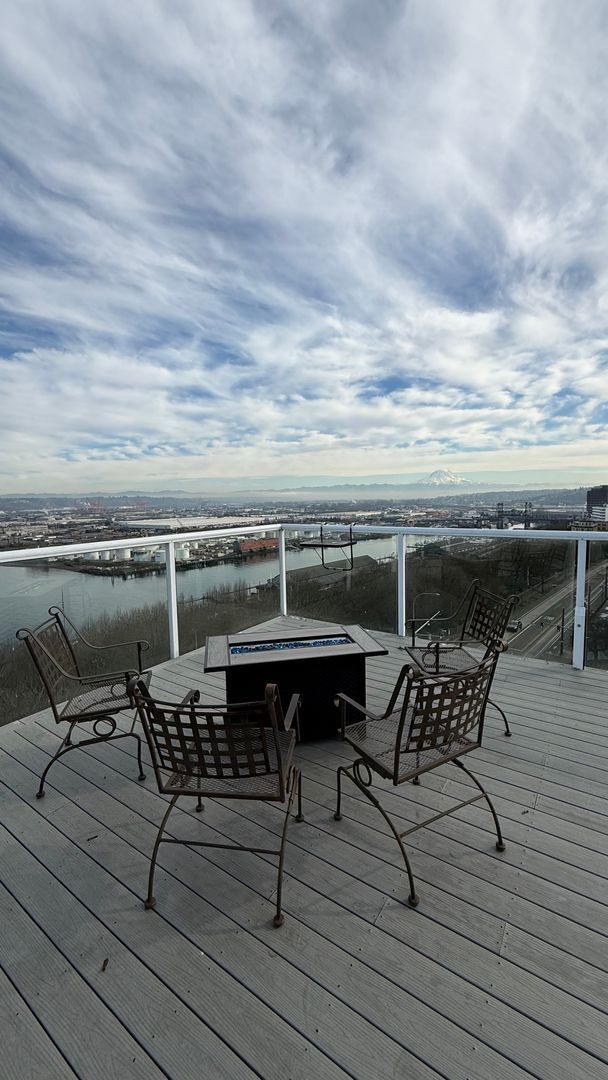 Building Photo - Updated 2BR Condo at Sky Terrace (Utilities Included!)