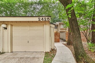 Building Photo - 2425 W Settler's Way