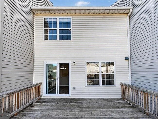 Building Photo - 22989 Whitehall Terrace