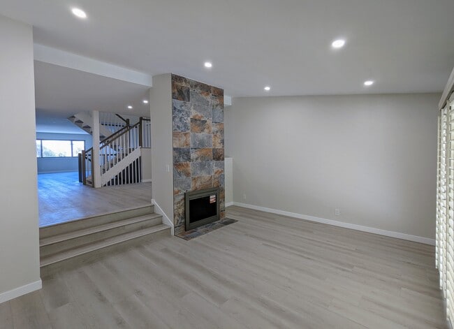 View from Living Room - 28126 Ridgethorne Ct