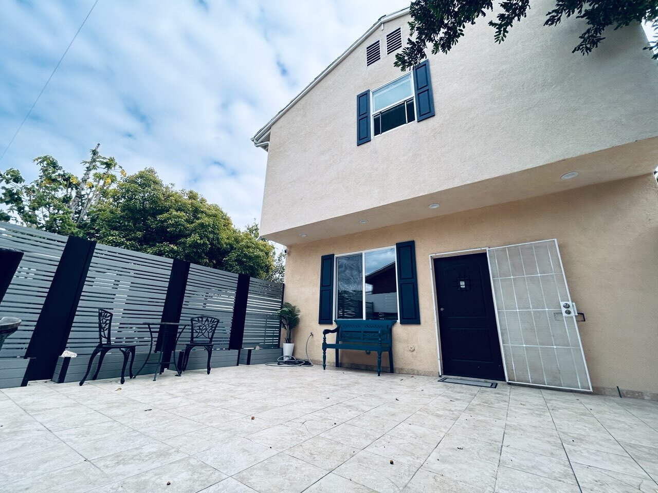 Building Photo - 13859 Valerio St