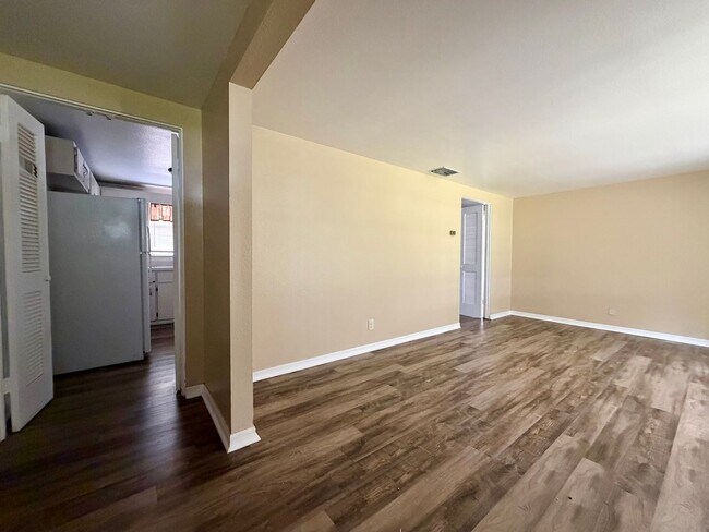 Building Photo - 1809 Richter Ln
