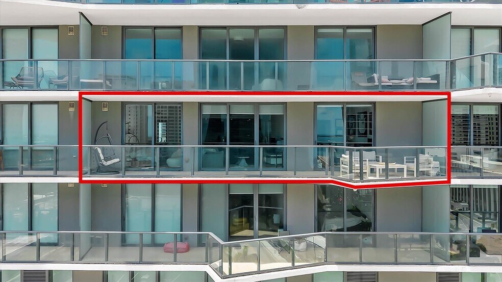 Building Photo - 1300 S Miami Ave