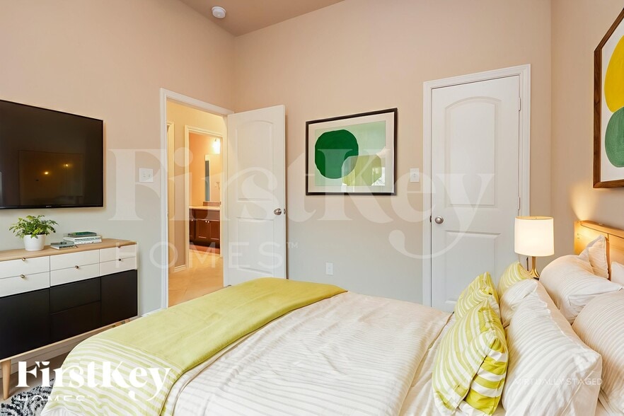 Building Photo - 4127 Ponderosa Hills Ln