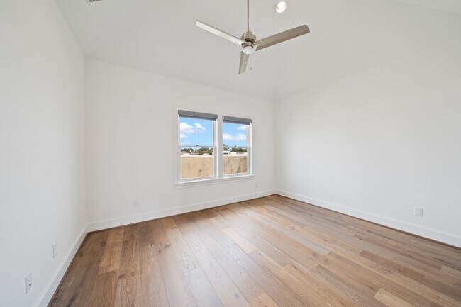 Building Photo - 7550 Little Caprese Ln