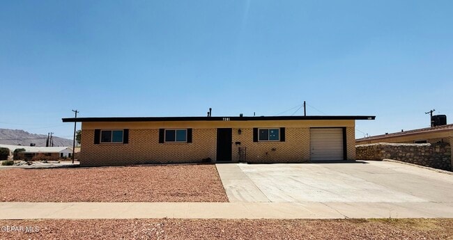 Primary Photo - 7201 Armistad Ave