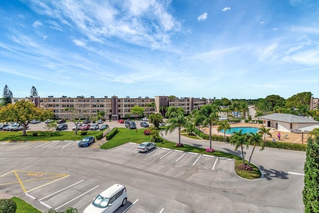 Building Photo - 4049 Wolverton C