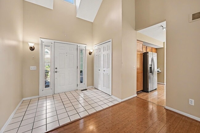 Building Photo - 47186 Scarlet Dr S