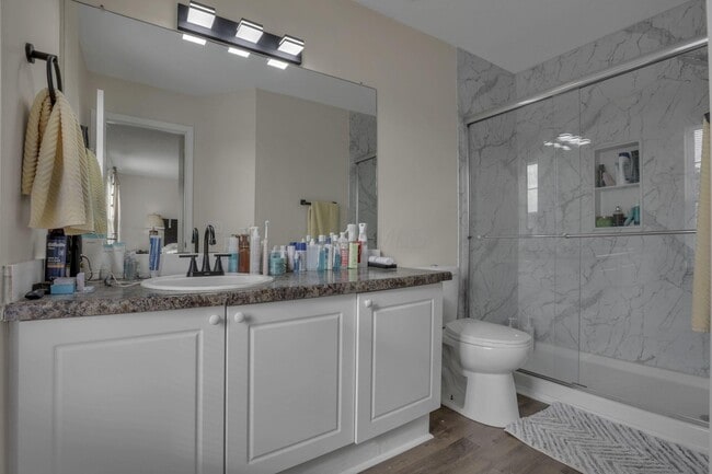 Building Photo - 8277 Deering Oaks Dr