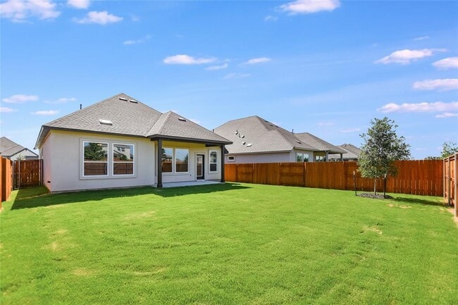 Building Photo - 108 Rocking Chair Dr