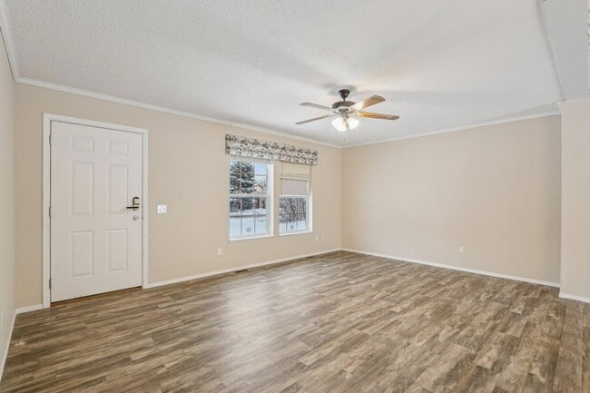 Building Photo - 4704 47th Ave