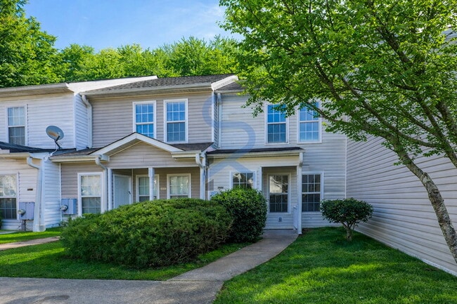 Building Photo - Modern All-Electric Comfort – 2BR/1.5BA at Wellington Chase Court