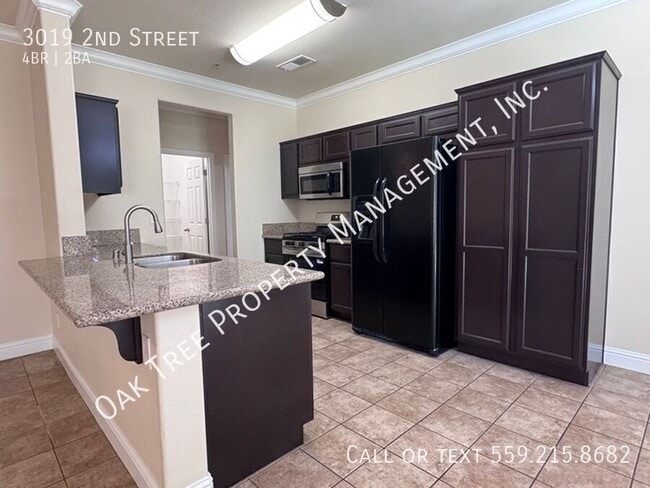 Building Photo - 3019 2nd St