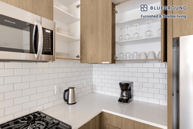 Building Photo - 1 Adrian Ct