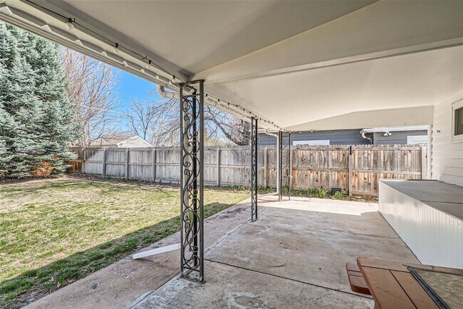 Building Photo - Beautiful 3-Bedroom Home in Denver – Available in September