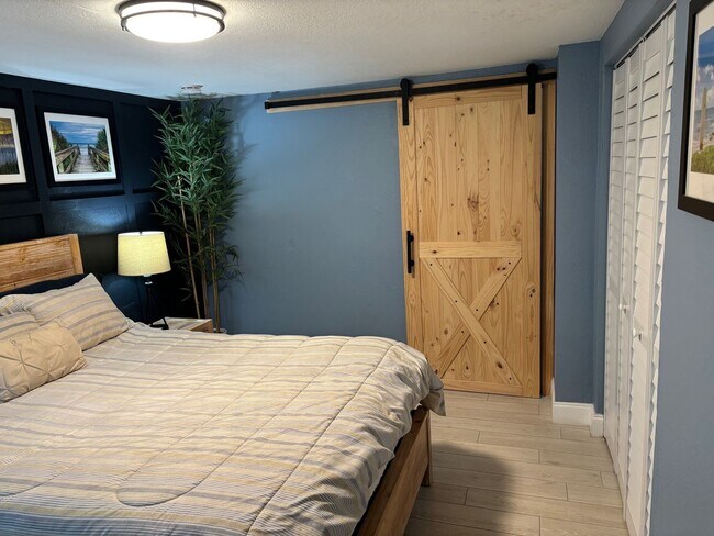 Building Photo - 3BR 2BA for Rent NSB between US1 & the River