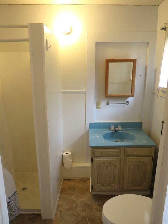 Building Photo - 2123 4th St