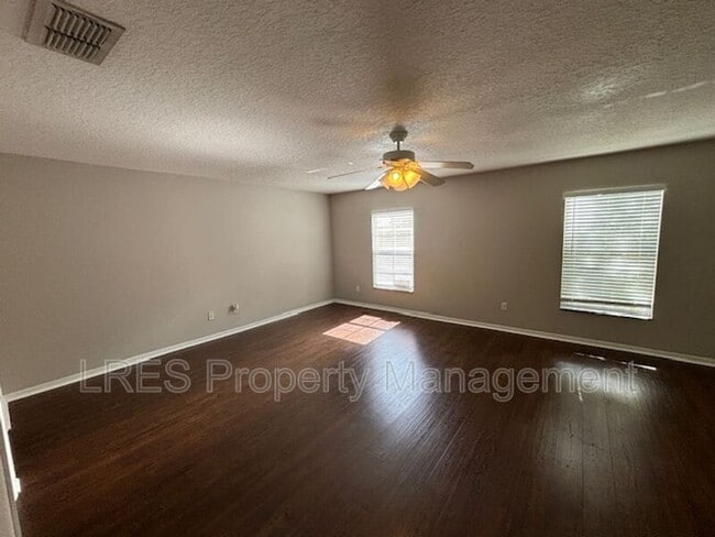 Building Photo - 4331 Aristocrat Point