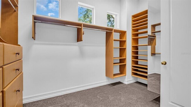 Building Photo - 1089 Cordova Blvd NE