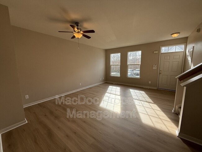 Building Photo - 4249 Normandy Ct