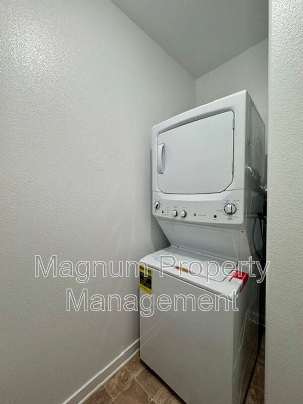 Building Photo - 31133 Antares St