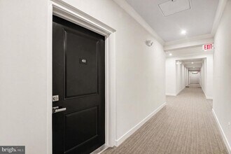 Building Photo - 1601 Potomac Shores Pkwy