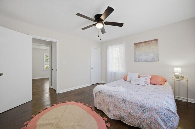 Building Photo - Call Sabrina Thomas at 757-767-0767 for more information