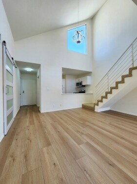 Interior Photo - 2120 Bentley Ave