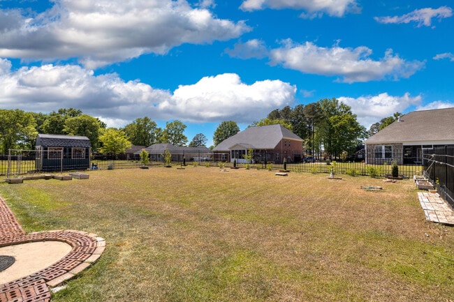 Building Photo - 2070 Hatteras Way