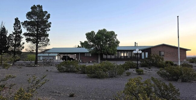 Building Photo - 15449 NM-187