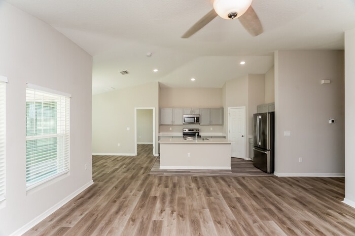 Building Photo - 5531 Arlington River Dr.