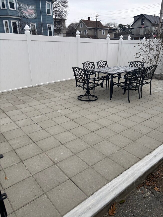 Building Photo - 103 Essex St