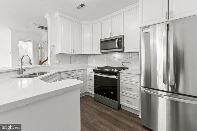 Building Photo - 45490 Whistling Terrace