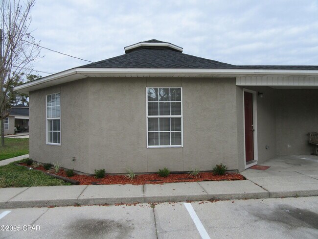 Building Photo - 1401 Gulf Ave
