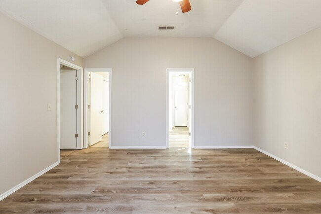 Building Photo - 7049 Ivy Pointe Row