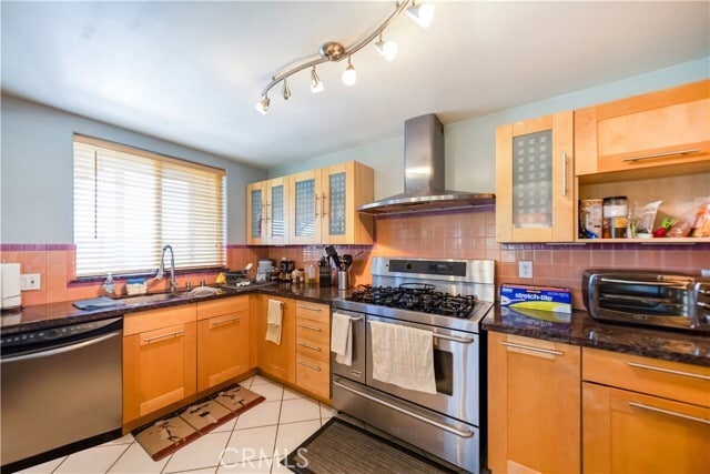 Building Photo - 2168 Lemoyne St