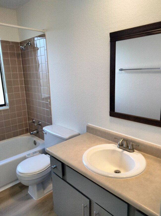 Building Photo - 141 S Zang Way