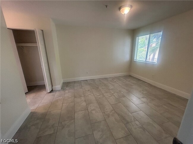 Building Photo - 2875 Winkler Ave