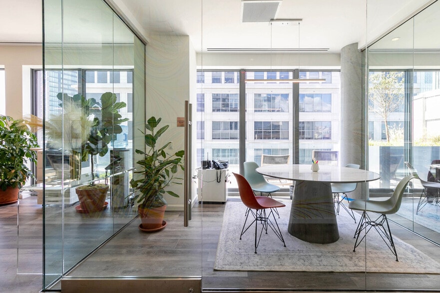 Building Photo - 545 Vanderbilt Ave