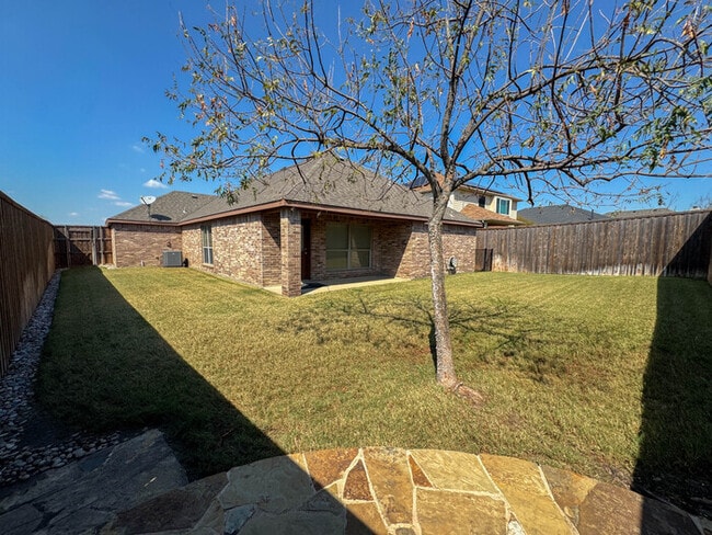 Building Photo - 44 Heron Dr