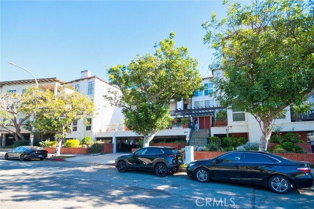 Building Photo - 6124 Buckingham Pkwy