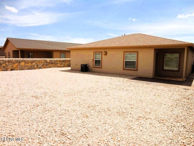 Building Photo - 3276 Leah Point Ln