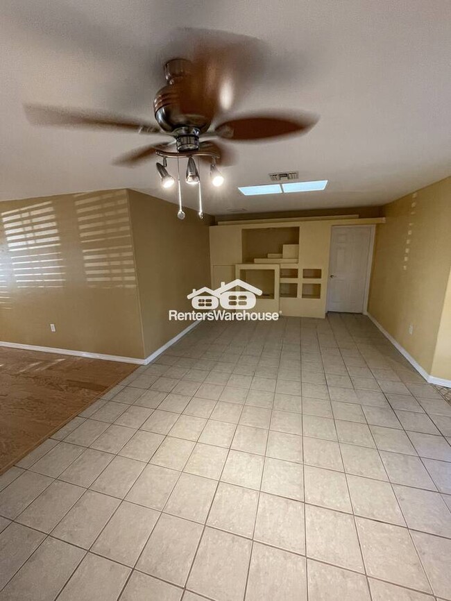 Building Photo - Your New Home, Clean and Bright 3Bd 2Ba fo...